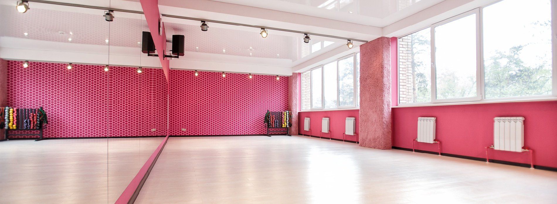 Розовый зал