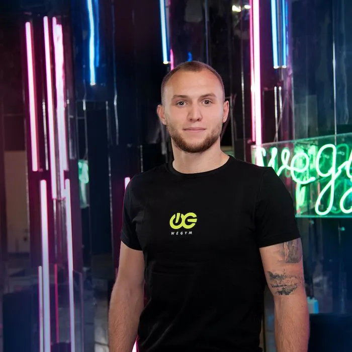 Власов Артём