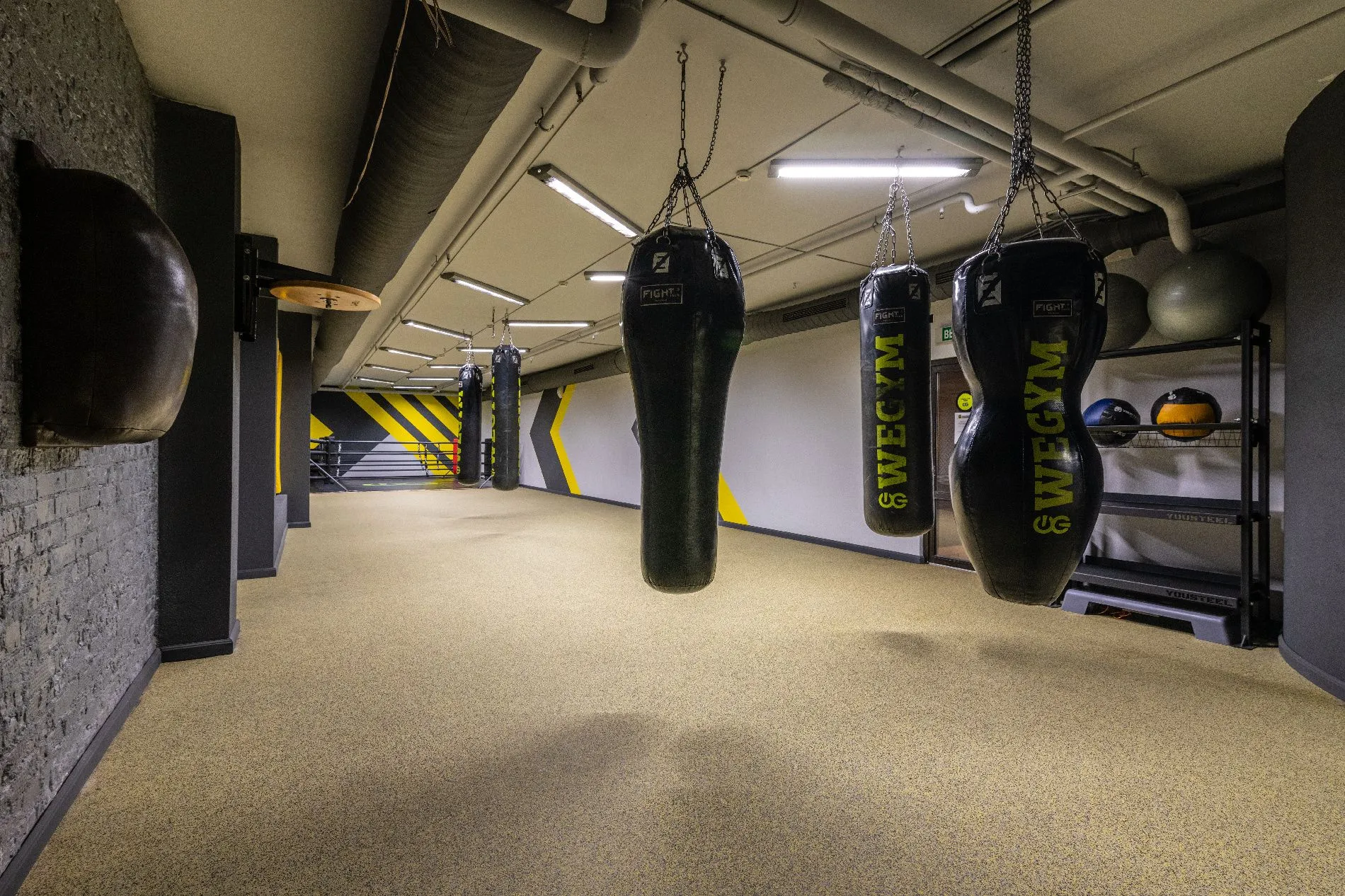 Зал единоборств