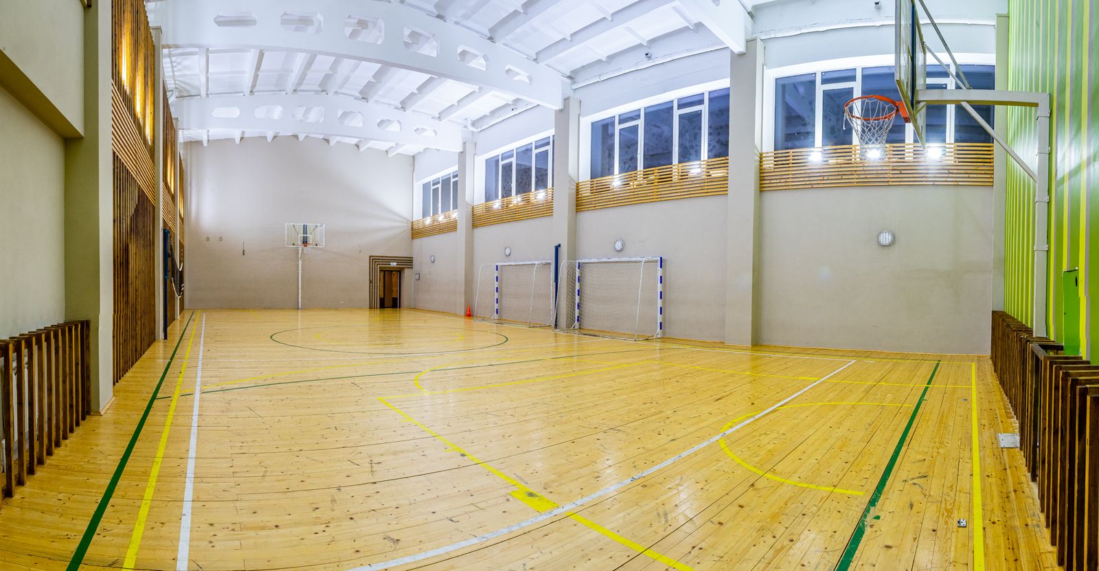 Универсальный зал